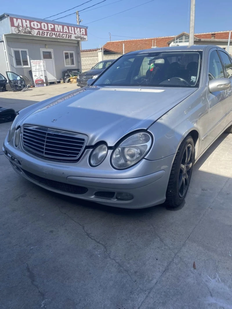 Mercedes-Benz E 220 !НА ЧАСТИ!, снимка 2 - Автомобили и джипове - 49502477