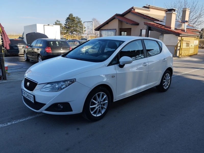 Seat Ibiza 1.2i, снимка 3 - Автомобили и джипове - 43593837