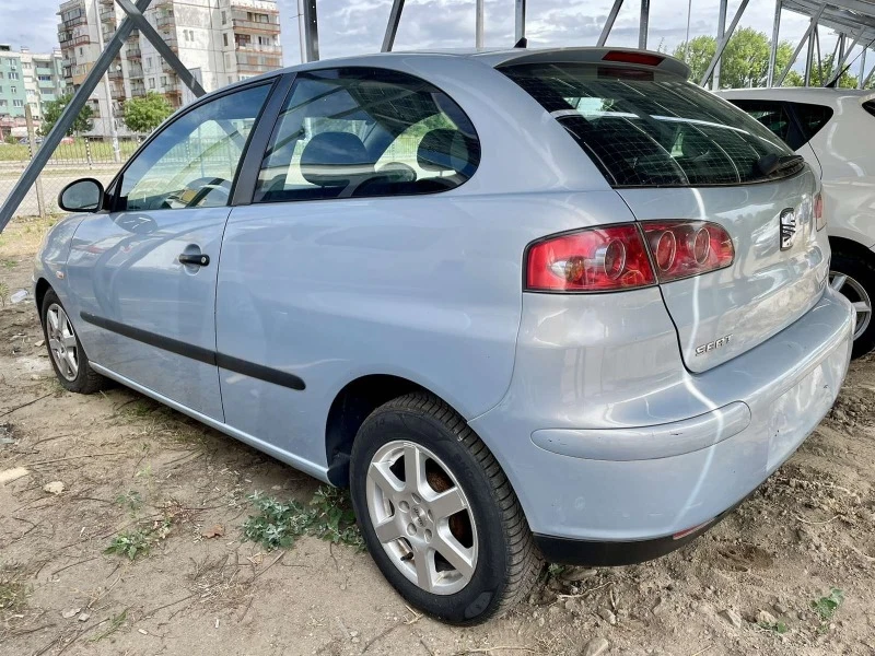 Seat Ibiza 1.2i klima, снимка 4 - Автомобили и джипове - 46449412