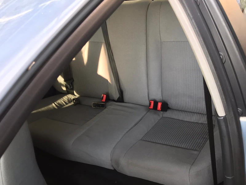 Seat Ibiza 1.2i klima, снимка 7 - Автомобили и джипове - 46449412