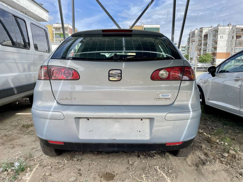 Seat Ibiza 1.2i klima, снимка 3 - Автомобили и джипове - 46449412