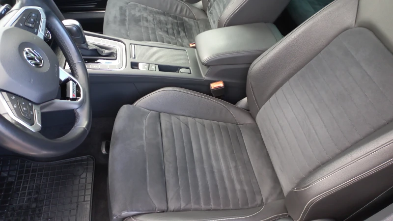 VW Passat B8 2.0TDI 4Motion, снимка 9 - Автомобили и джипове - 47916256