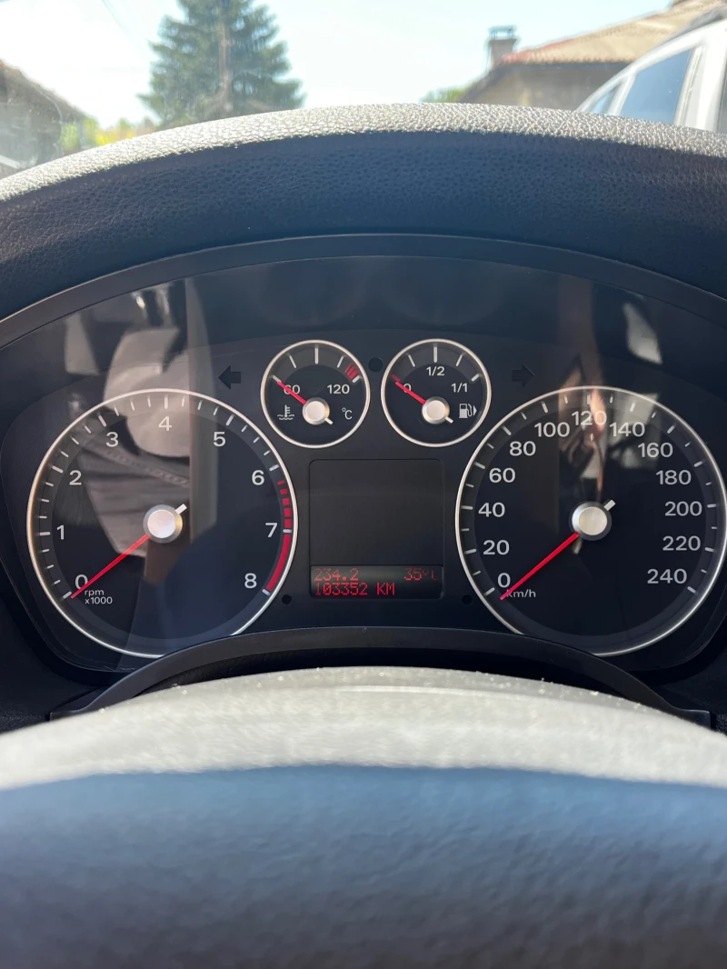 Ford Focus 1.6 , снимка 7 - Автомобили и джипове - 52384897