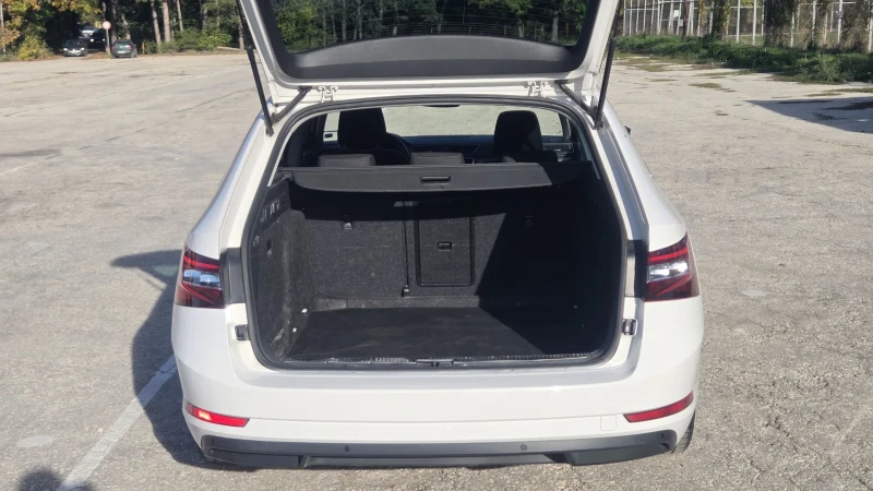 Skoda Superb  Style 2.0TDI 190hp/7DSG/PODGREV, снимка 10 - Автомобили и джипове - 52248682