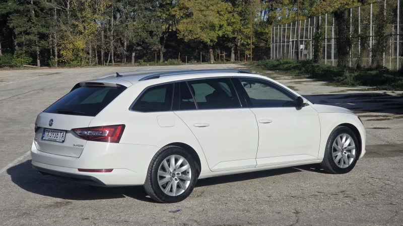 Skoda Superb  Style 2.0TDI 190hp/7DSG/PODGREV, снимка 5 - Автомобили и джипове - 52248682