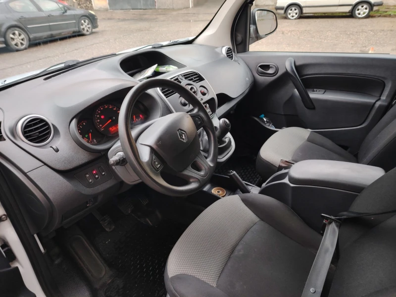 Renault Kangoo 1.5 DCI, снимка 6 - Автомобили и джипове - 52581193