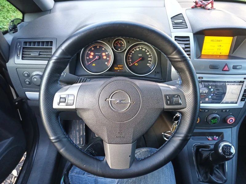 Opel Zafira B, снимка 16 - Автомобили и джипове - 52886058