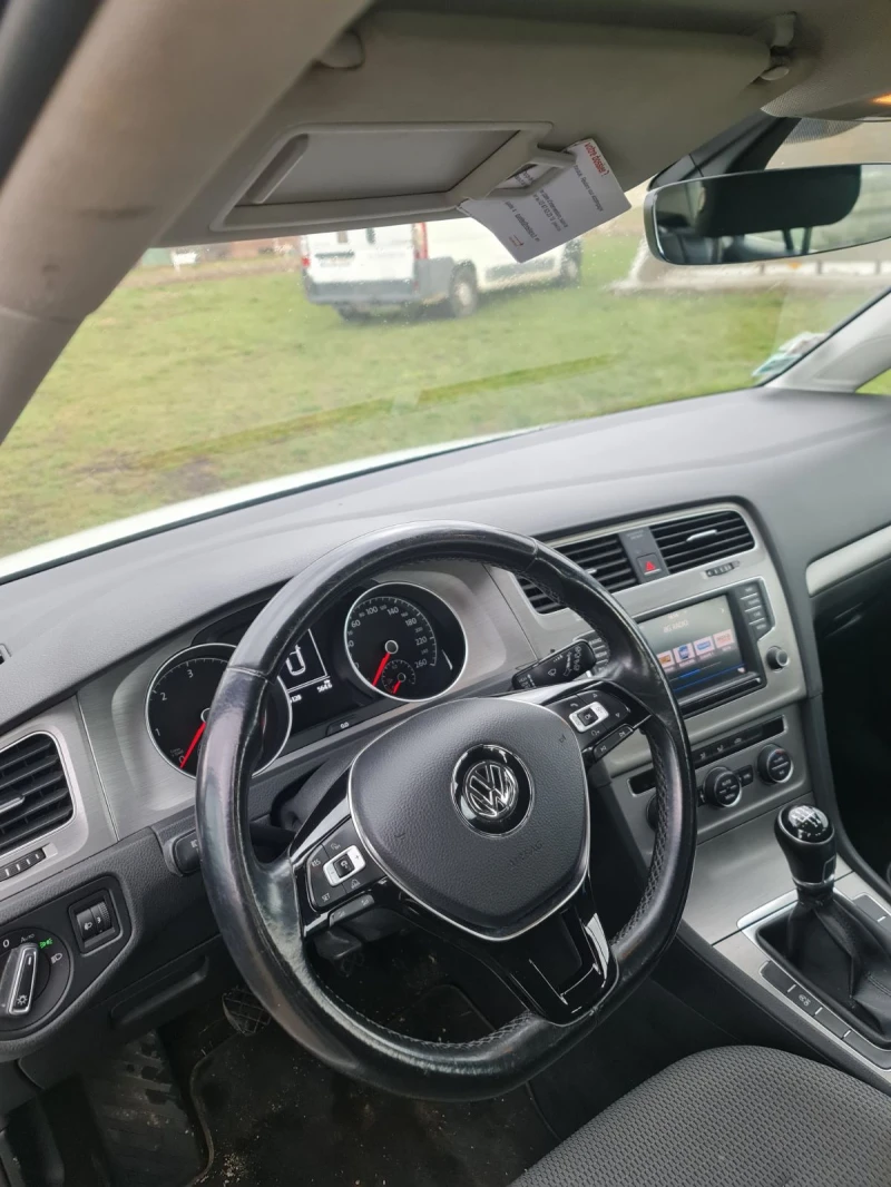 VW Golf 1.6, снимка 7 - Автомобили и джипове - 53162716