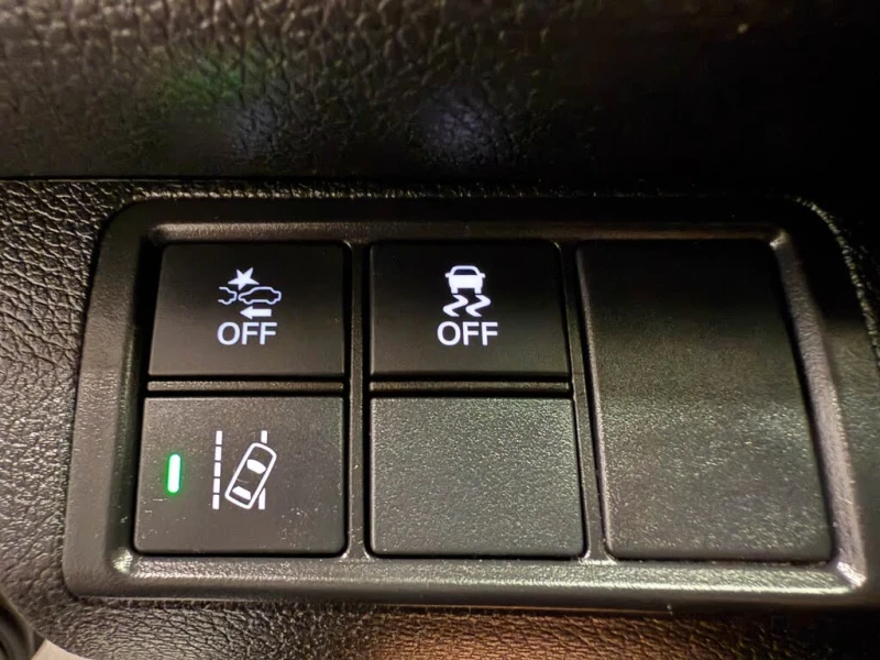 Honda Civic Si Coupe AWD * CARFAX * АвтоКредит* (ЦЕНА ДО БГ), снимка 16 - Автомобили и джипове - 53420058