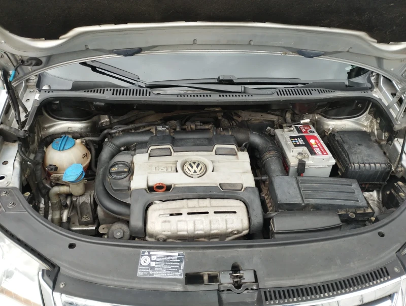 VW Touran - 9900 лв. - 45030660 | Car24.bg