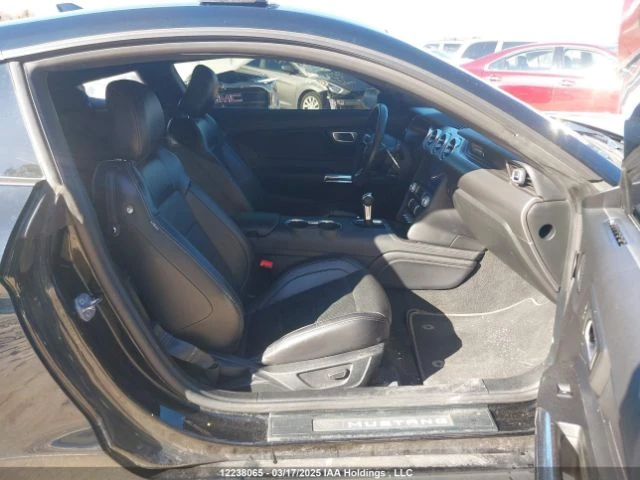 Ford Mustang  - изображение 9