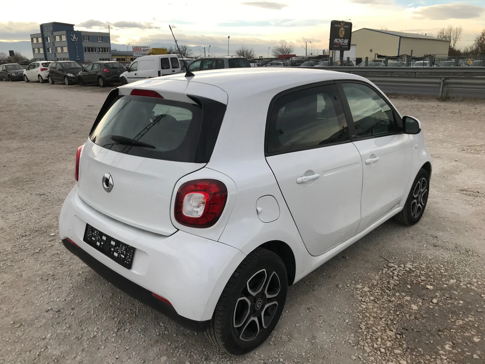 Smart Forfour 0, 9 i turbo 90 ps - изображение 3