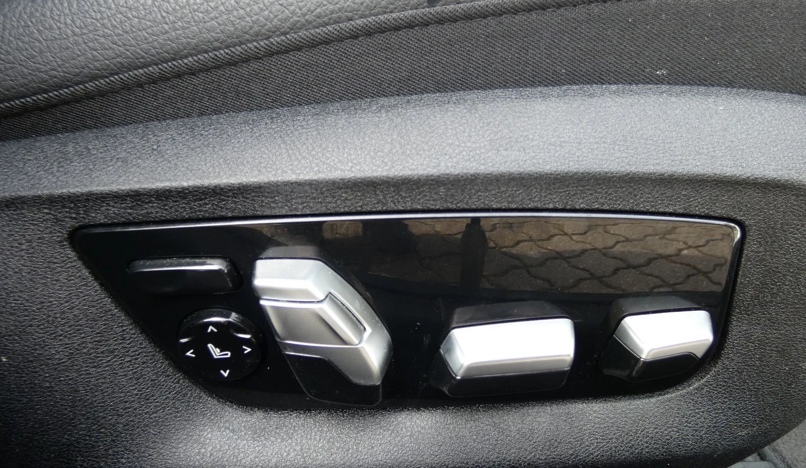 BMW 520 MILD/198HP/M-SPORT/NAVI/PANO/CAM/827bpr | Mobile.bg   15