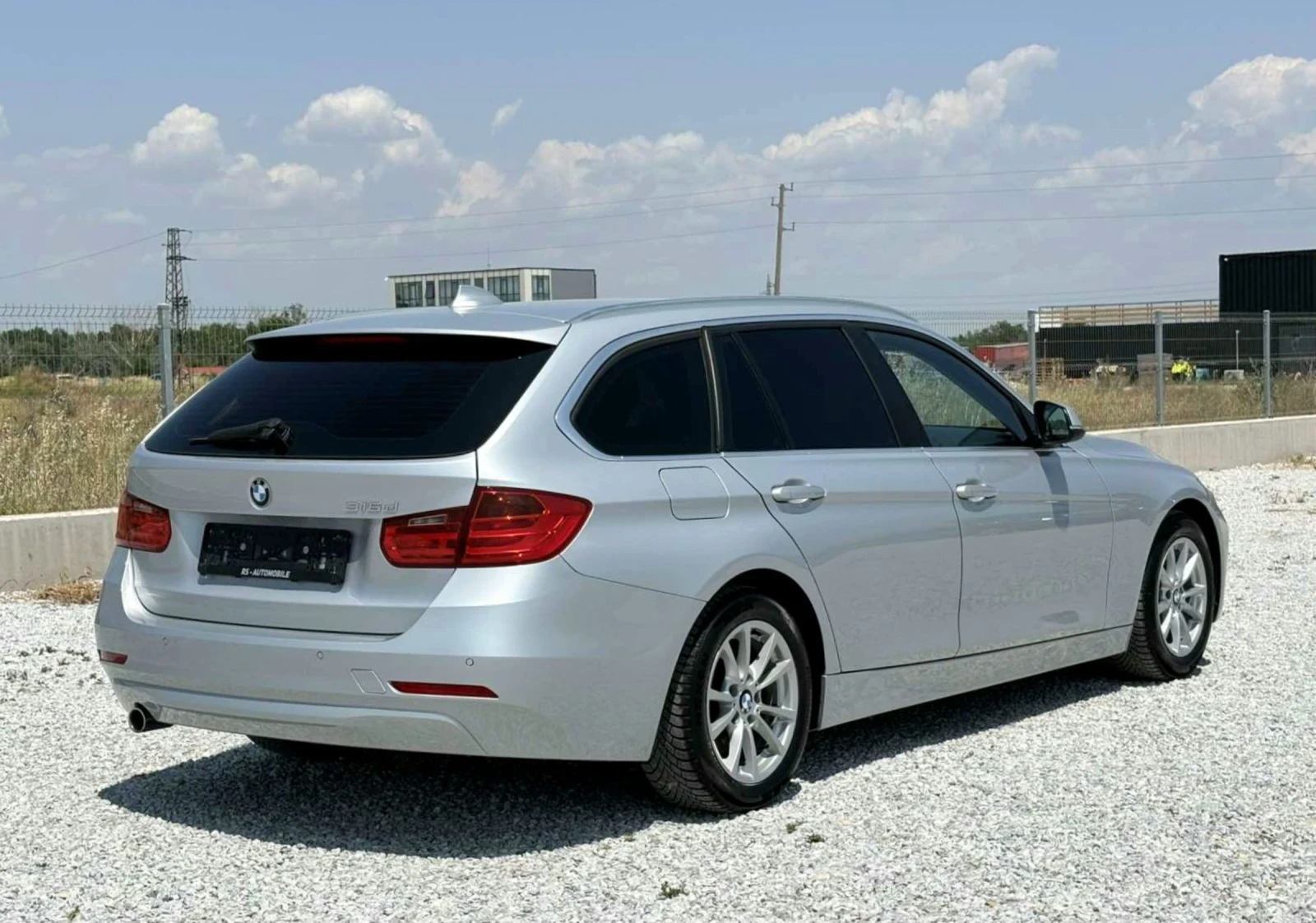 BMW 316 Автомат Кожено Recaro Навигация Парктроник  - изображение 4