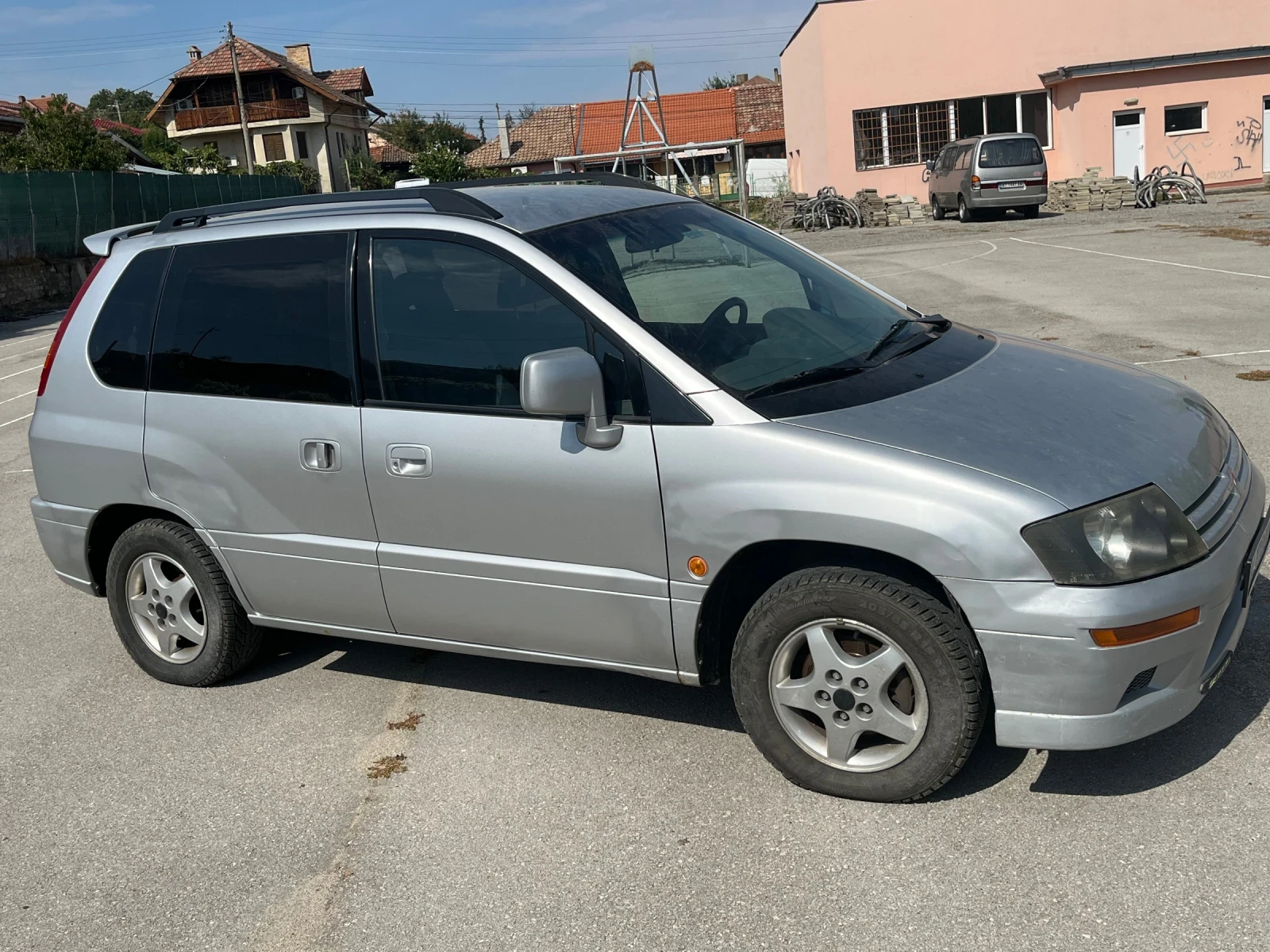 Mitsubishi Space runner  - изображение 2