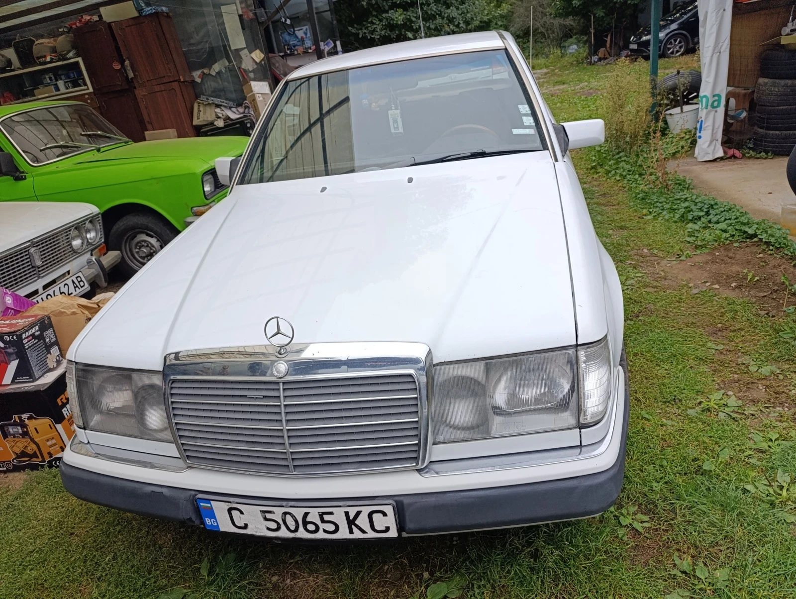 Mercedes-Benz 124 2000 - изображение 6