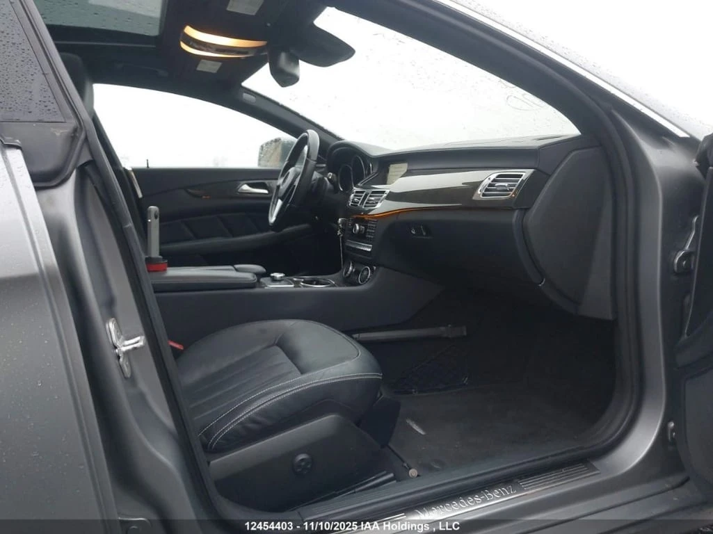 Mercedes-Benz CLS 550 * CARFAX * БЕЗ ПЪРВОНАЧАЛНА ВНОСКА - изображение 5