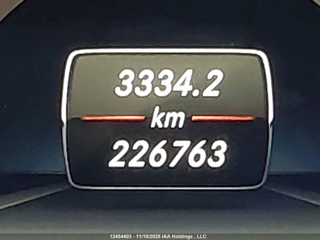 Mercedes-Benz CLS 550 * CARFAX *    | Mobile.bg   16