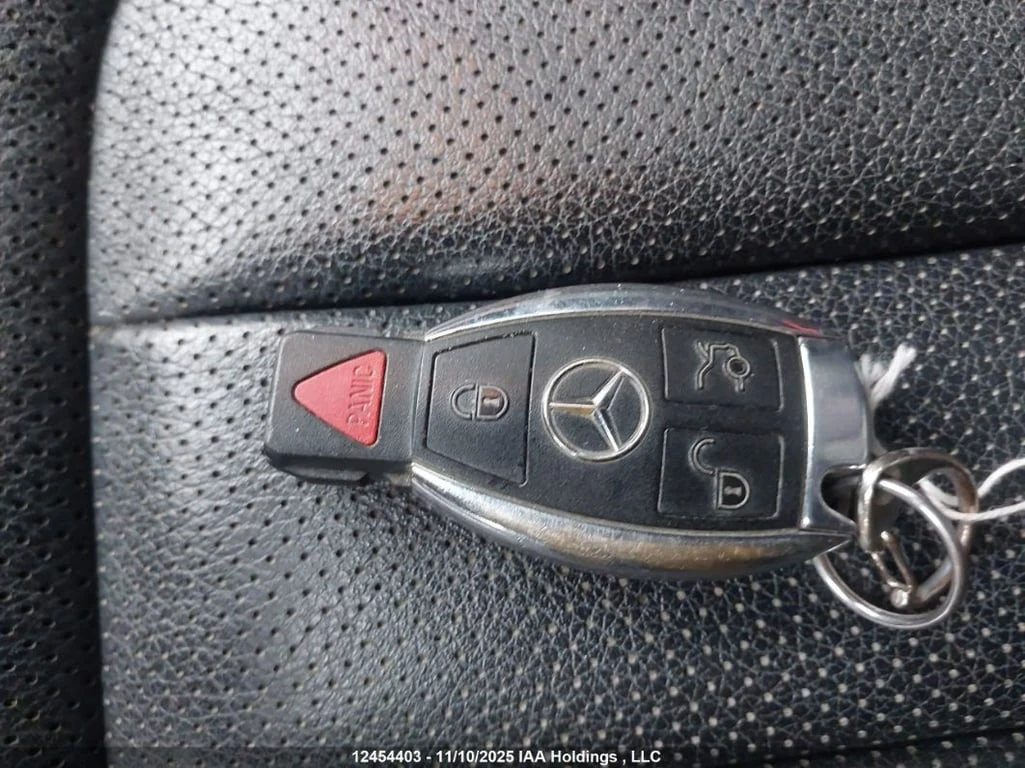 Mercedes-Benz CLS 550 * CARFAX *    | Mobile.bg   11