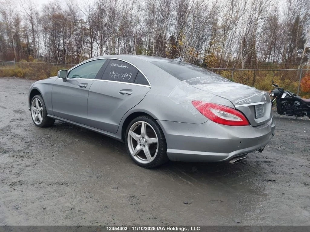 Mercedes-Benz CLS 550 * CARFAX * БЕЗ ПЪРВОНАЧАЛНА ВНОСКА - изображение 3