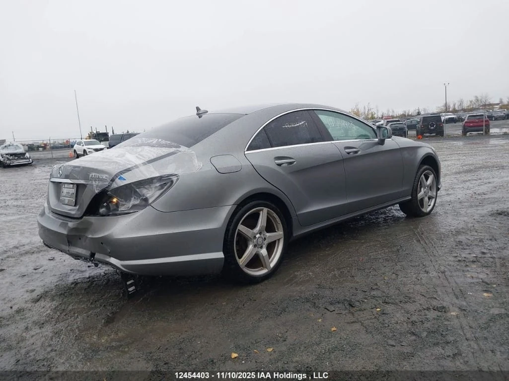 Mercedes-Benz CLS 550 * CARFAX * БЕЗ ПЪРВОНАЧАЛНА ВНОСКА - изображение 4