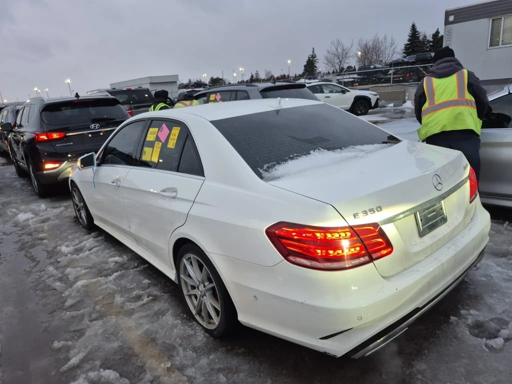 Mercedes-Benz E 350 * CARFAX * ФИНАНСИРАНЕ  - изображение 4