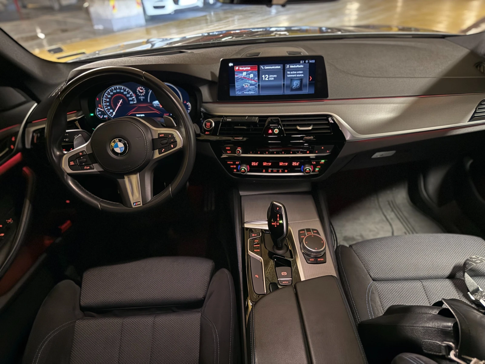 BMW 520 520d xDrive - изображение 8