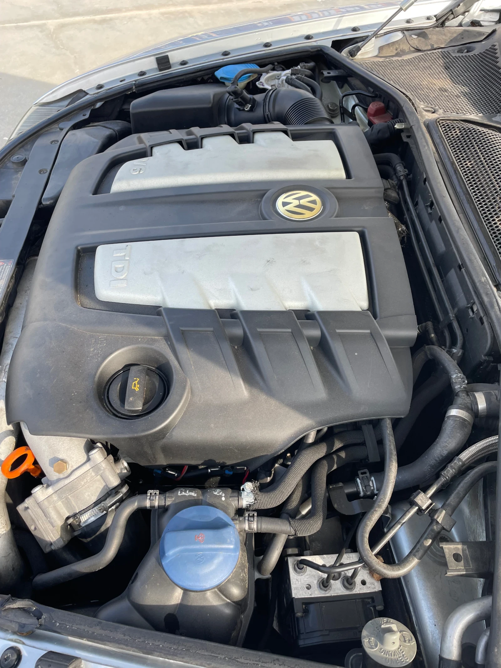 VW Passat 3.0 TDI 4Х4, снимка 10 - Автомобили и джипове - 53650543