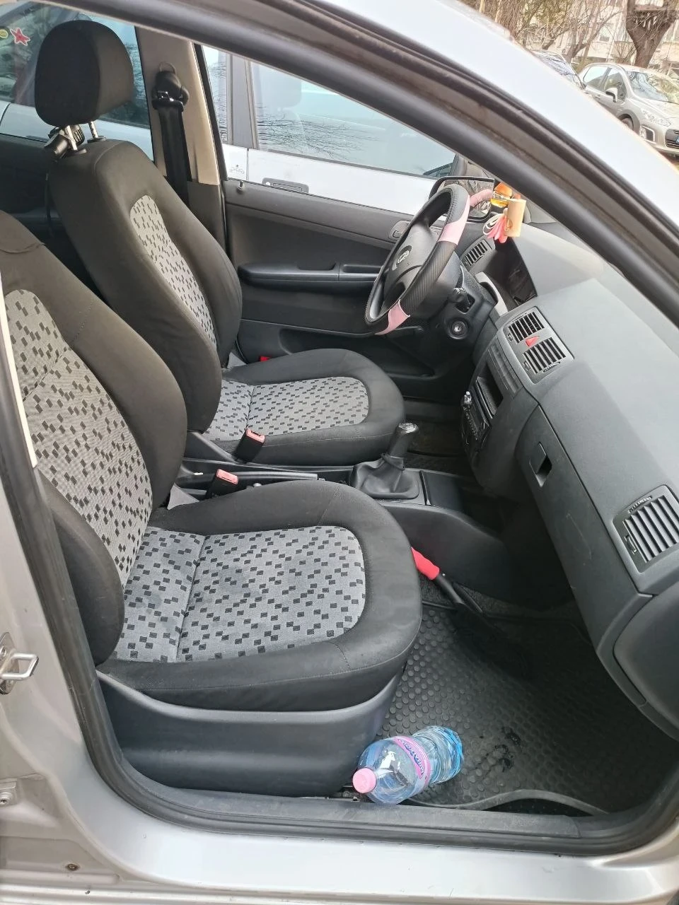 Skoda Fabia 1.2, снимка 8 - Автомобили и джипове - 53754151