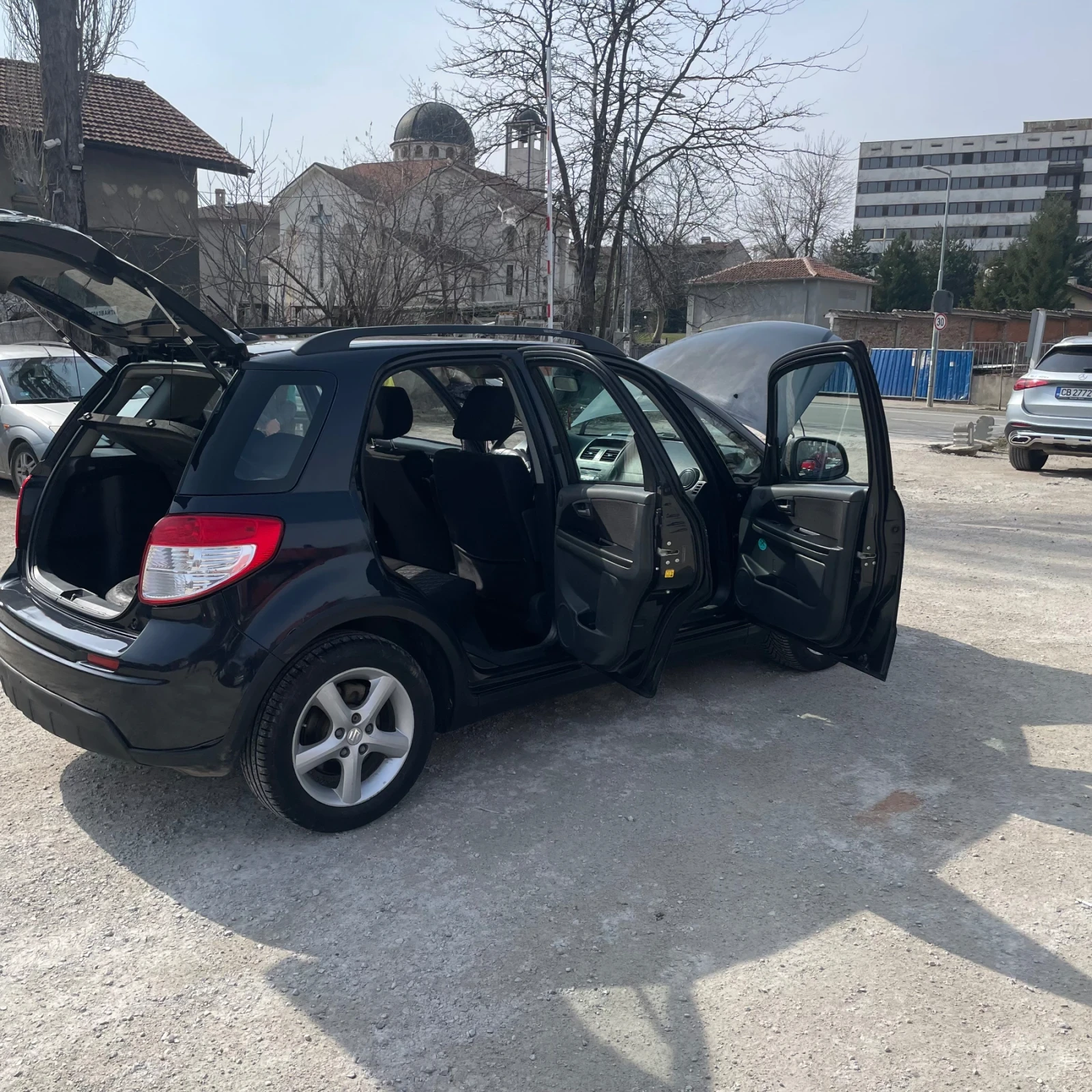 Suzuki SX4 2.0ГАЗ БЕНЗИН 4x4, снимка 12 - Автомобили и джипове - 53754882