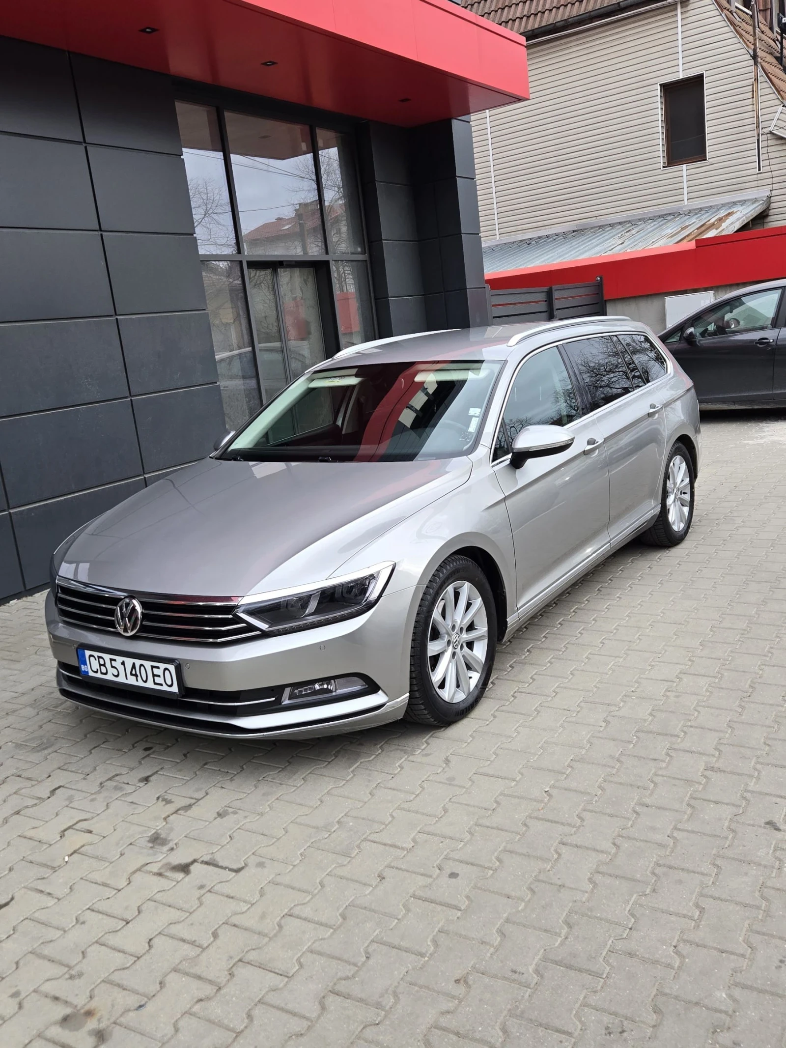 VW Passat Топ топ топ състояние HIGHLINE , снимка 6 - Автомобили и джипове - 53952456
