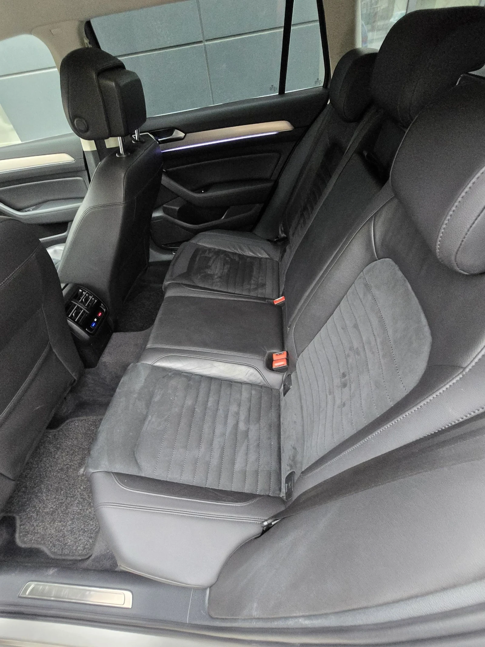 VW Passat Топ топ топ състояние HIGHLINE , снимка 17 - Автомобили и джипове - 53952456