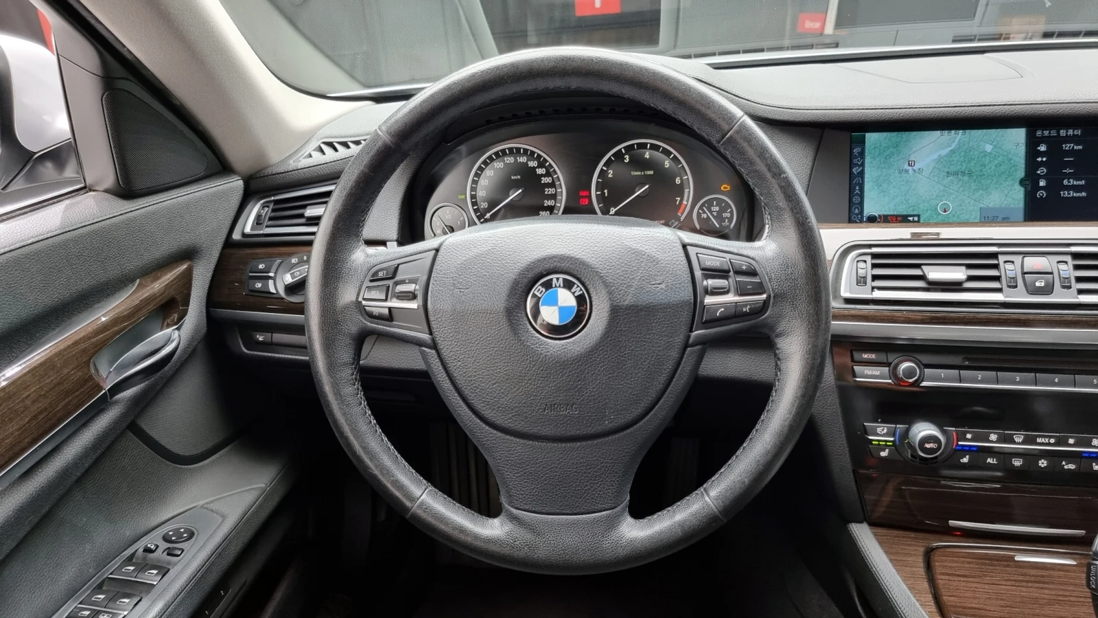 BMW 740, снимка 11 - Автомобили и джипове - 54151106