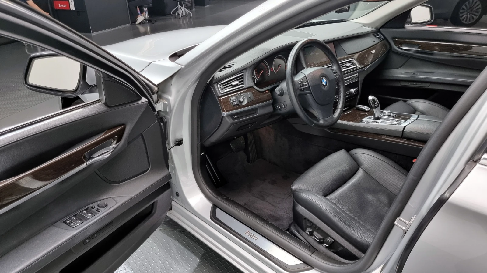 BMW 740, снимка 9 - Автомобили и джипове - 54151106