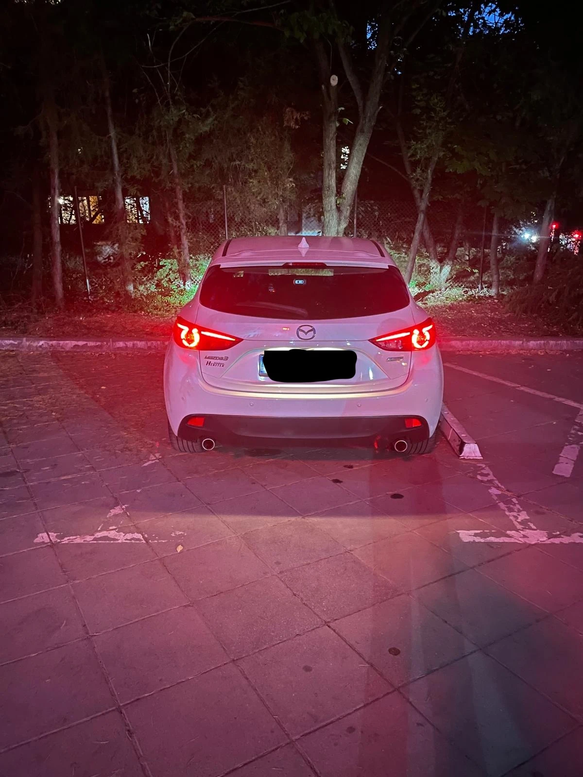 Mazda 3 Skyactiv-D 2.2, снимка 9 - Автомобили и джипове - 54313012