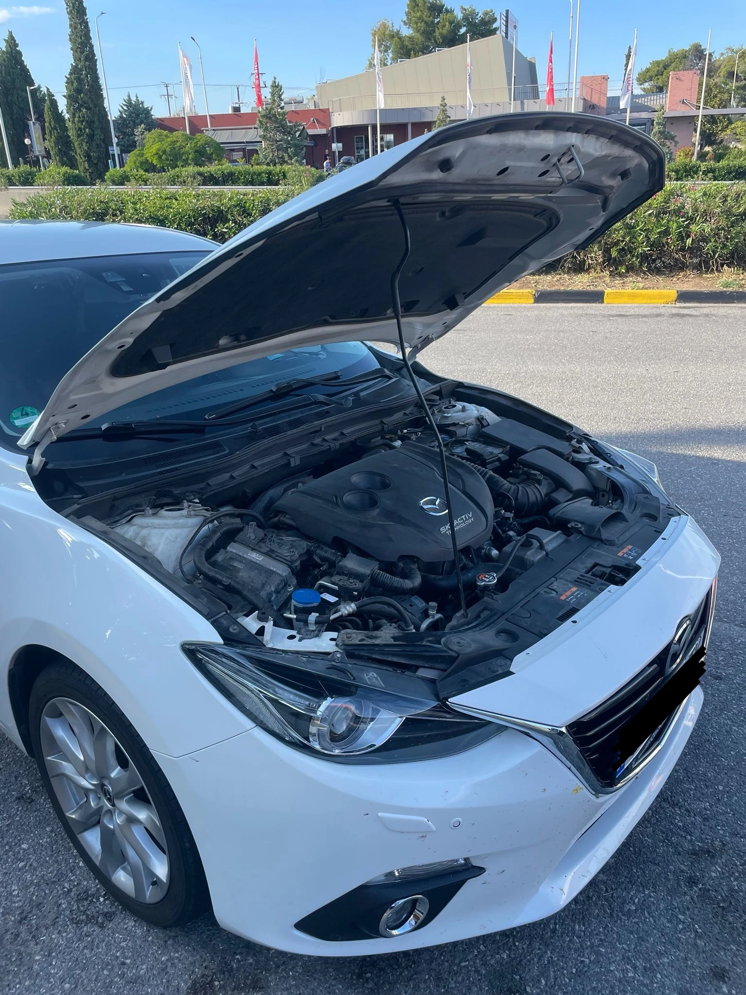 Mazda 3 Skyactiv-D 2.2, снимка 6 - Автомобили и джипове - 54313012