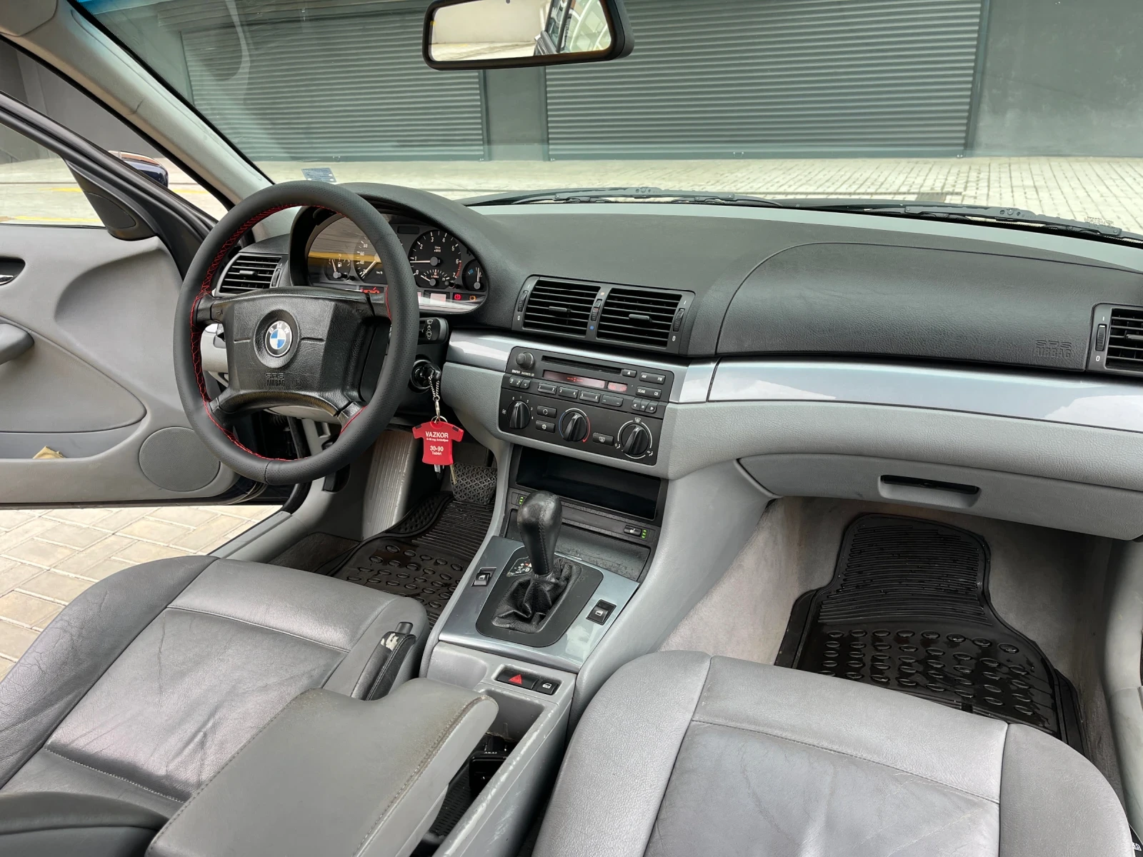 BMW 318 1.8I/AUTOMAT, снимка 12 - Автомобили и джипове - 54531068