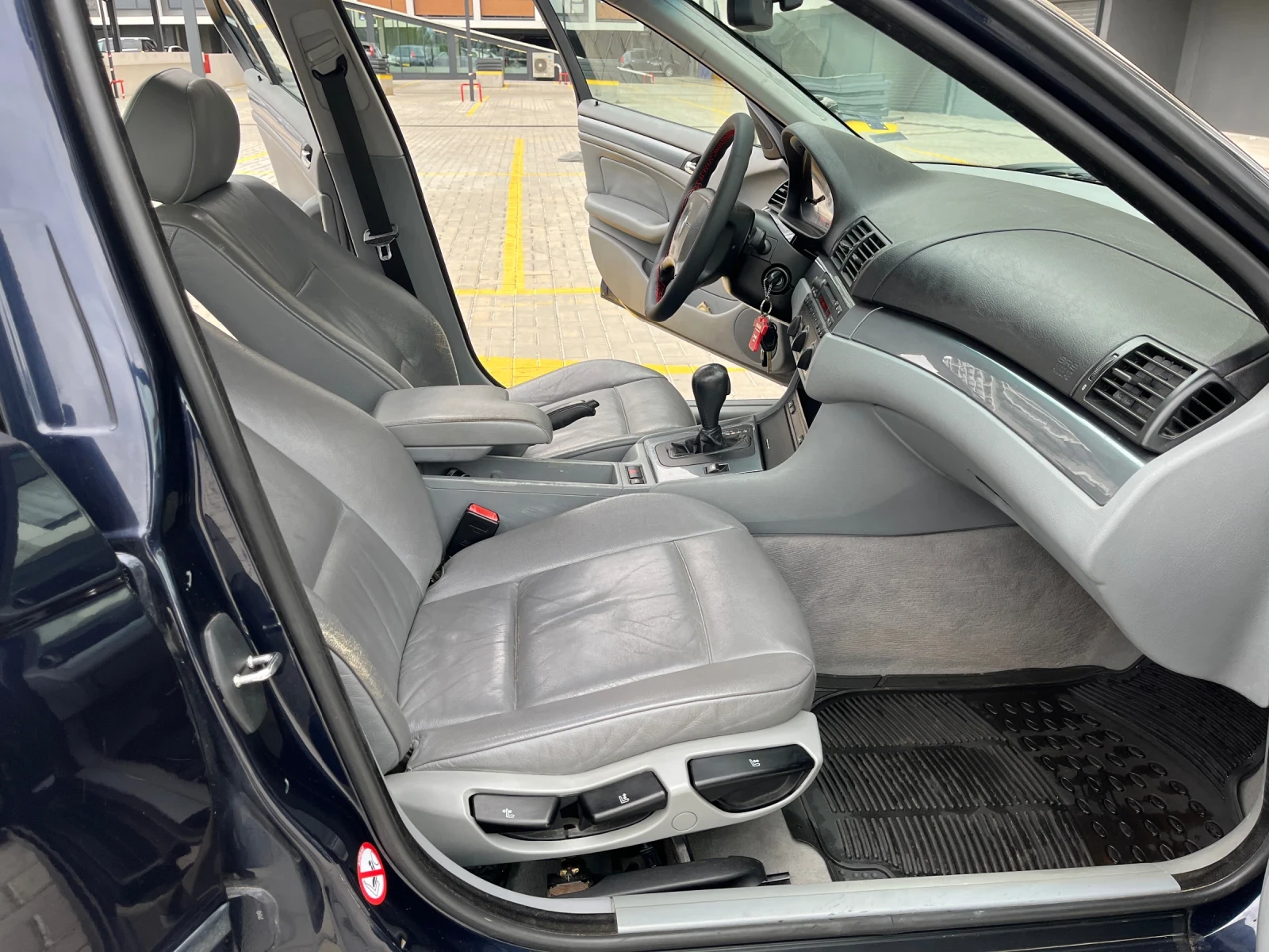 BMW 318 1.8I/AUTOMAT, снимка 14 - Автомобили и джипове - 54531068