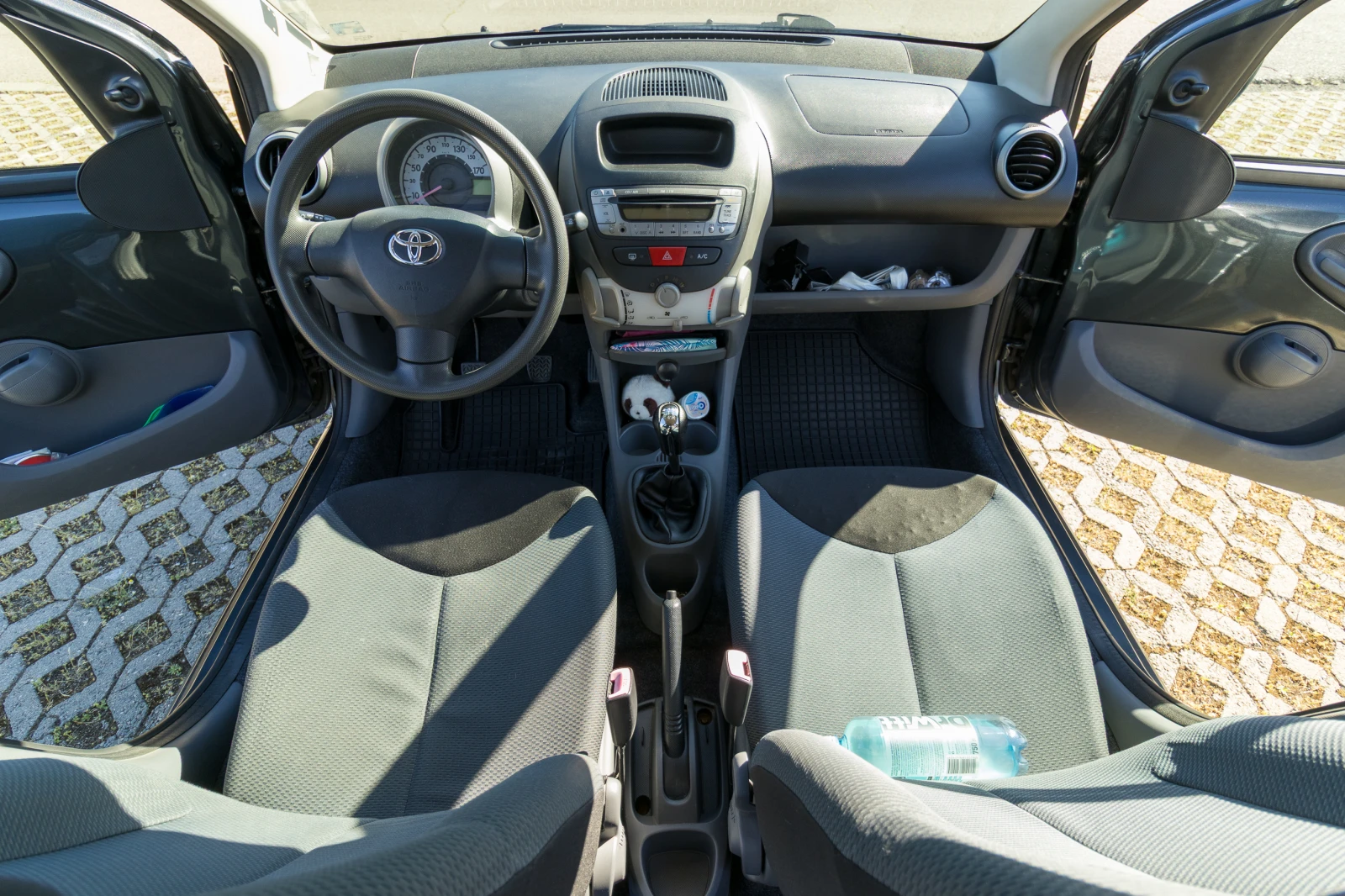 Toyota Aygo, снимка 11 - Автомобили и джипове - 54718477