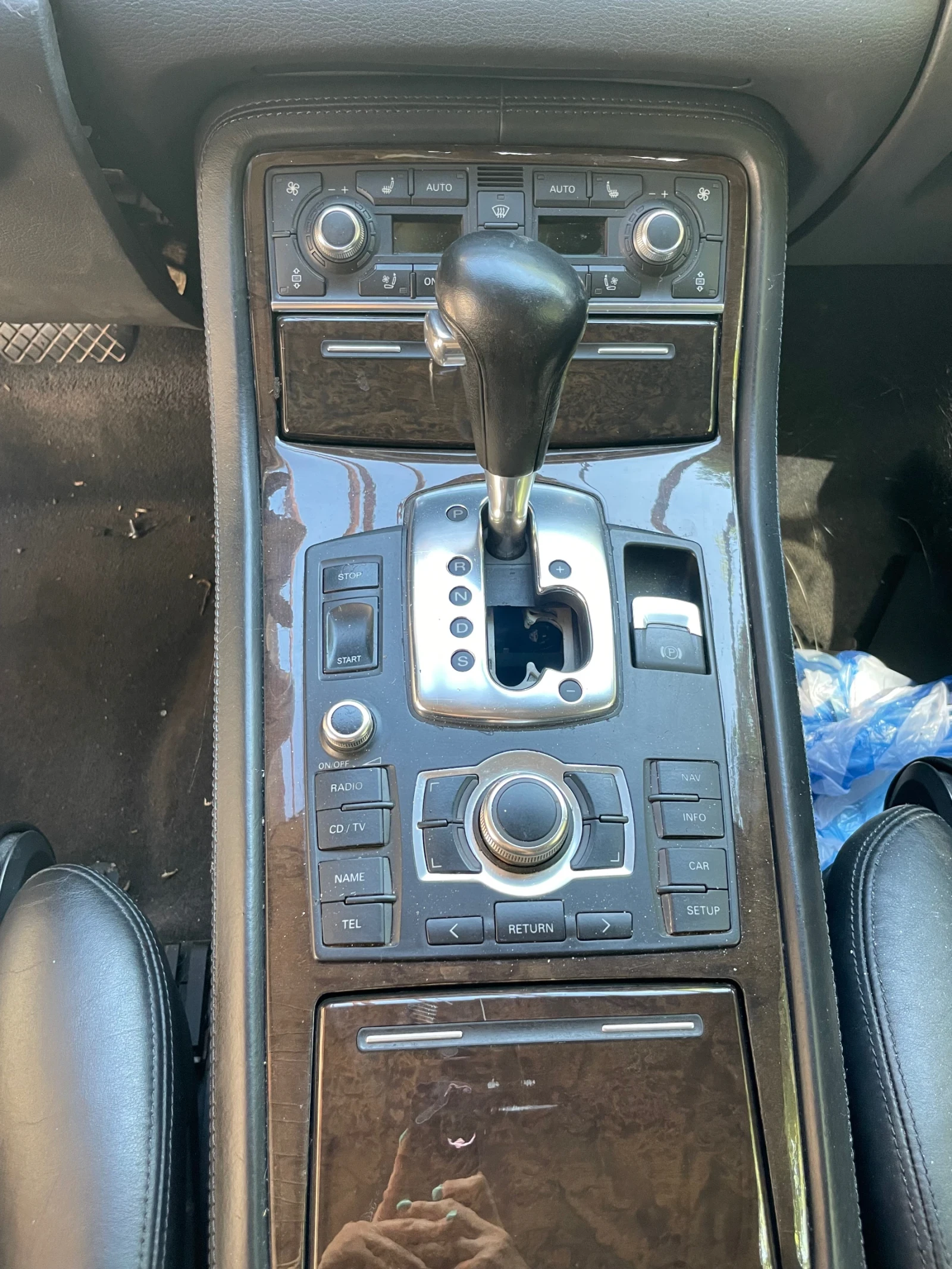 Audi A8, снимка 15 - Автомобили и джипове - 54842882