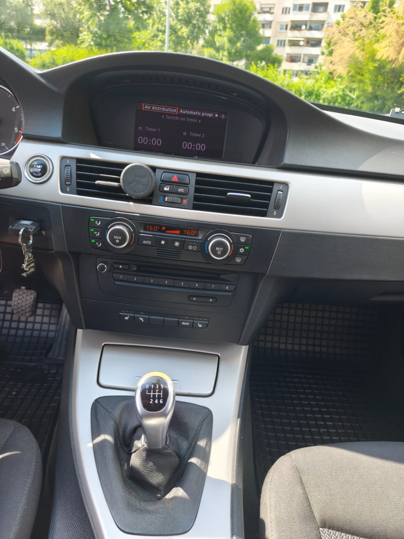 BMW 318, снимка 15 - Автомобили и джипове - 54861323