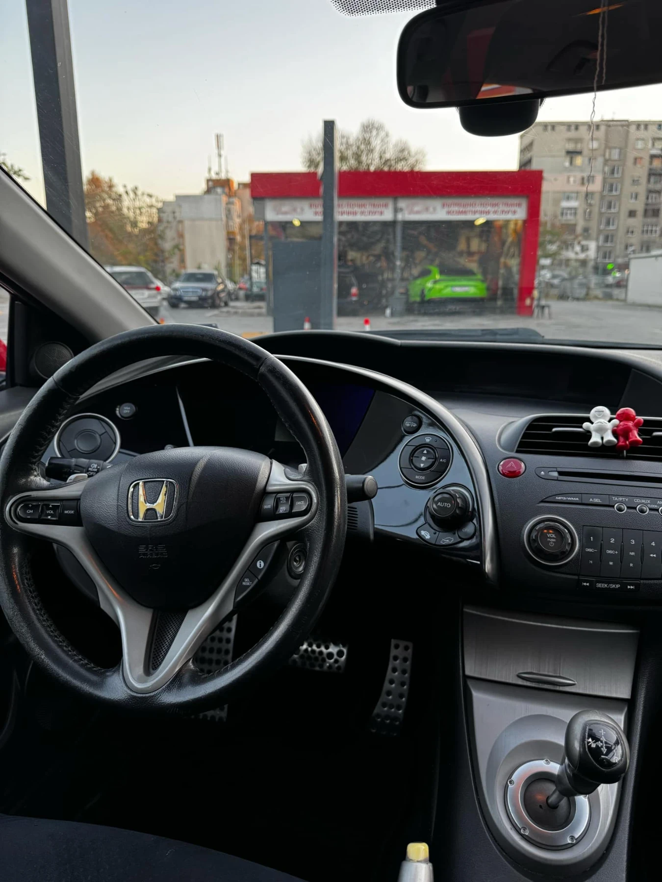 Honda Civic 1.8 i-VTEC 140 к.с | Бензин/Газ | 2008, снимка 7 - Автомобили и джипове - 55093287
