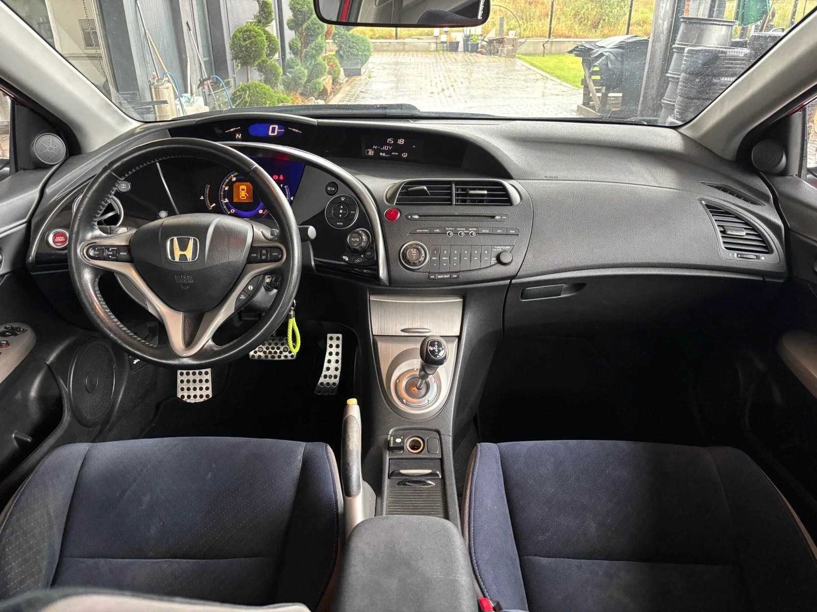 Honda Civic 1.8 i-VTEC 140 к.с | Бензин/Газ | 2008, снимка 10 - Автомобили и джипове - 55093287
