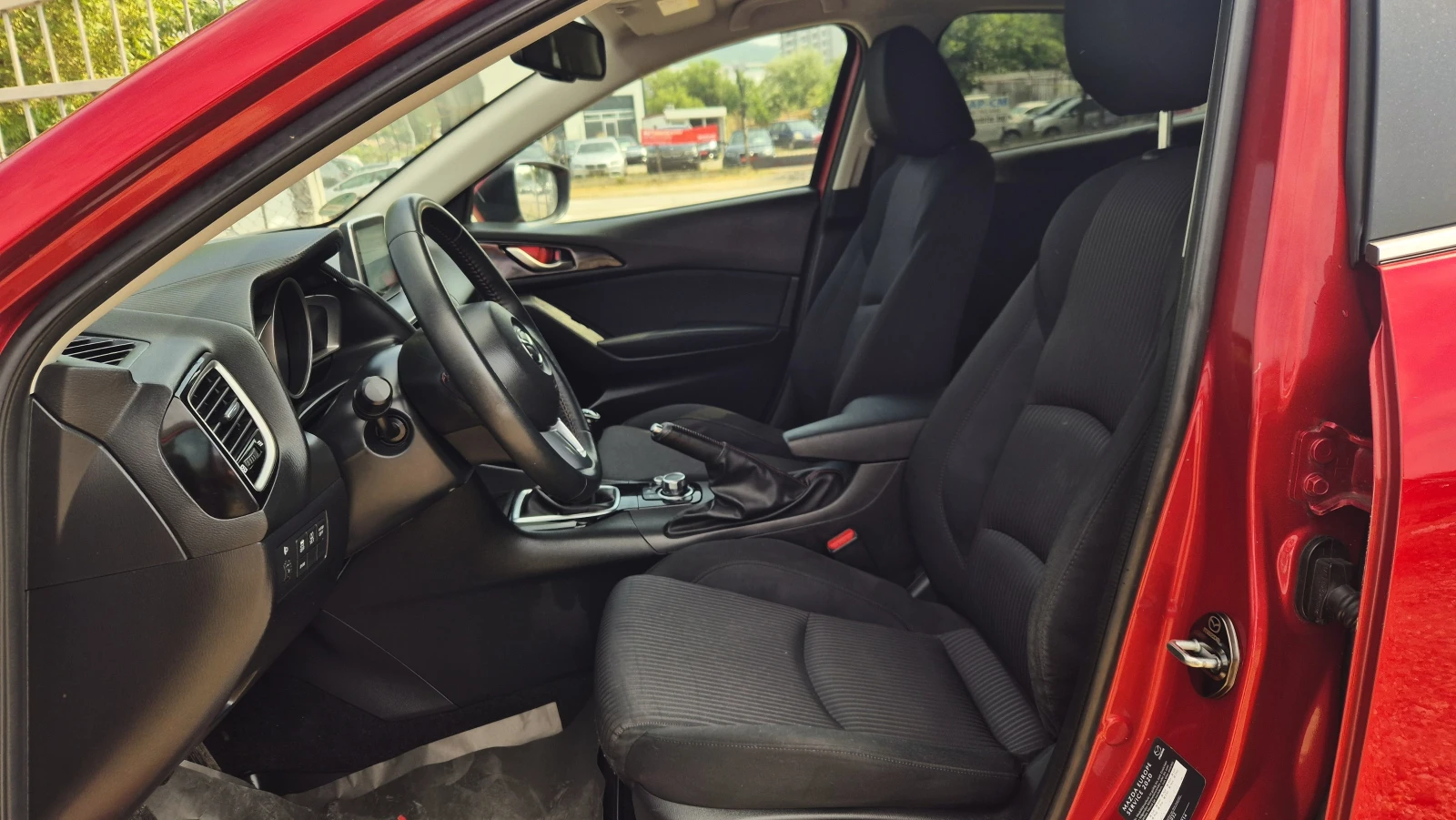 Mazda 3 6- скорости, снимка 8 - Автомобили и джипове - 55154286