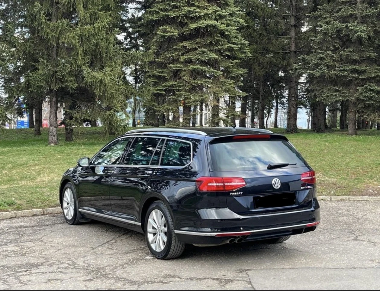 VW Passat B8 190кс 4х4, снимка 4 - Автомобили и джипове - 56165175