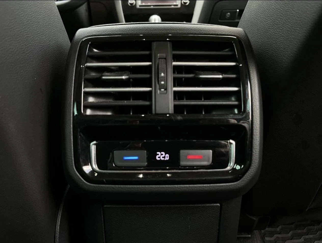 VW Passat B8 190кс 4х4, снимка 6 - Автомобили и джипове - 56165175