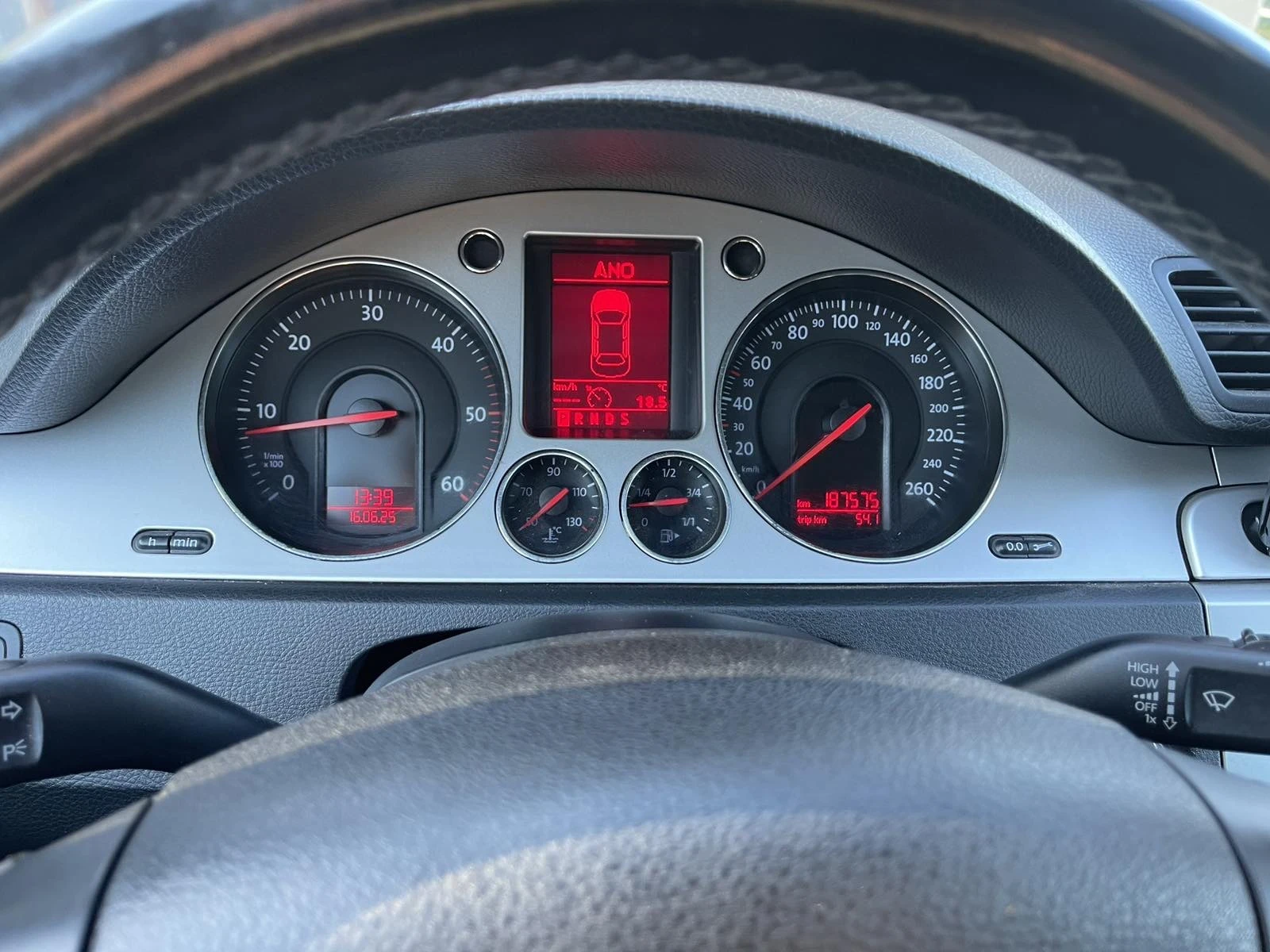 VW Passat 2.0 common rail, снимка 7 - Автомобили и джипове - 56604813