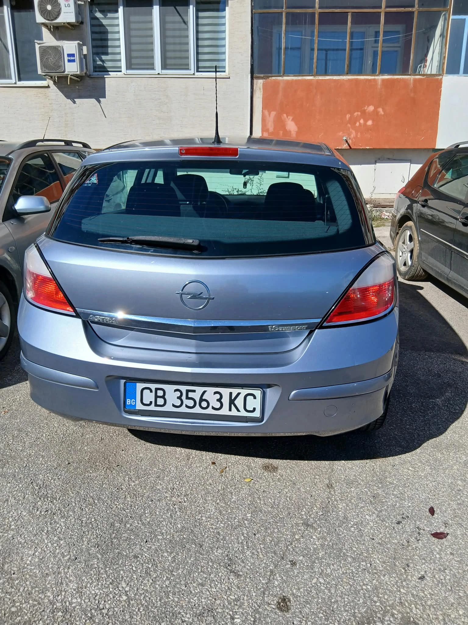 Opel Astra, снимка 4 - Автомобили и джипове - 56620331