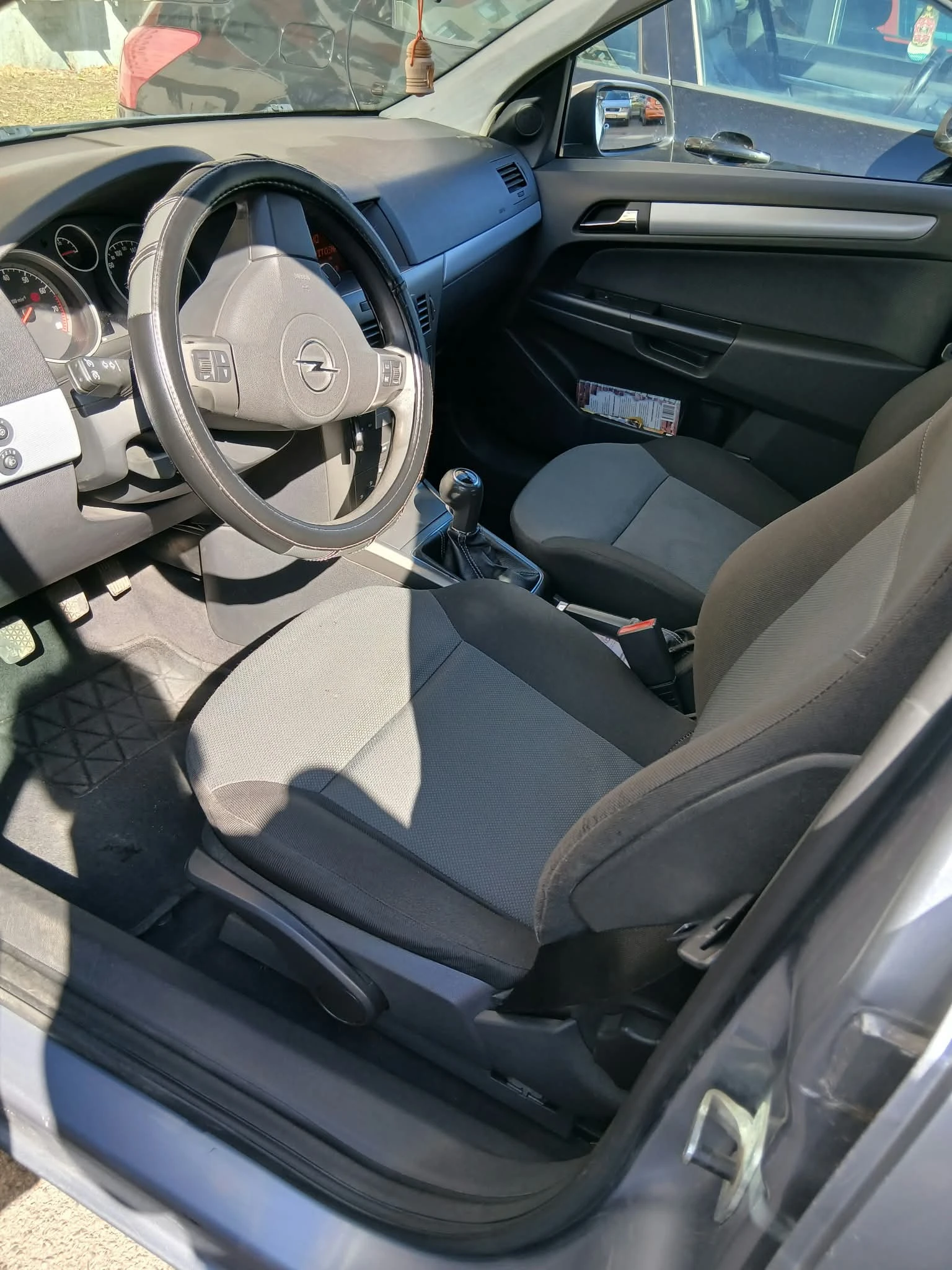 Opel Astra, снимка 7 - Автомобили и джипове - 56620331