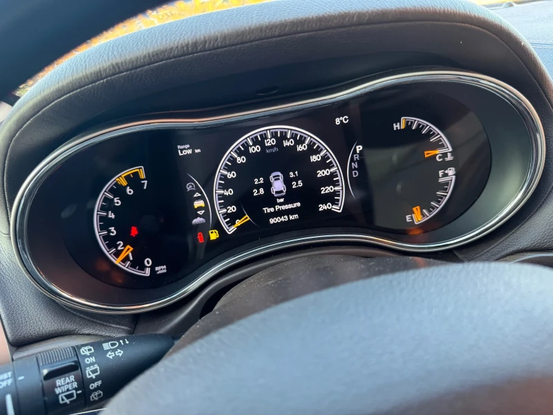 Jeep Grand cherokee 5.7 хеми, снимка 10 - Автомобили и джипове - 53137314